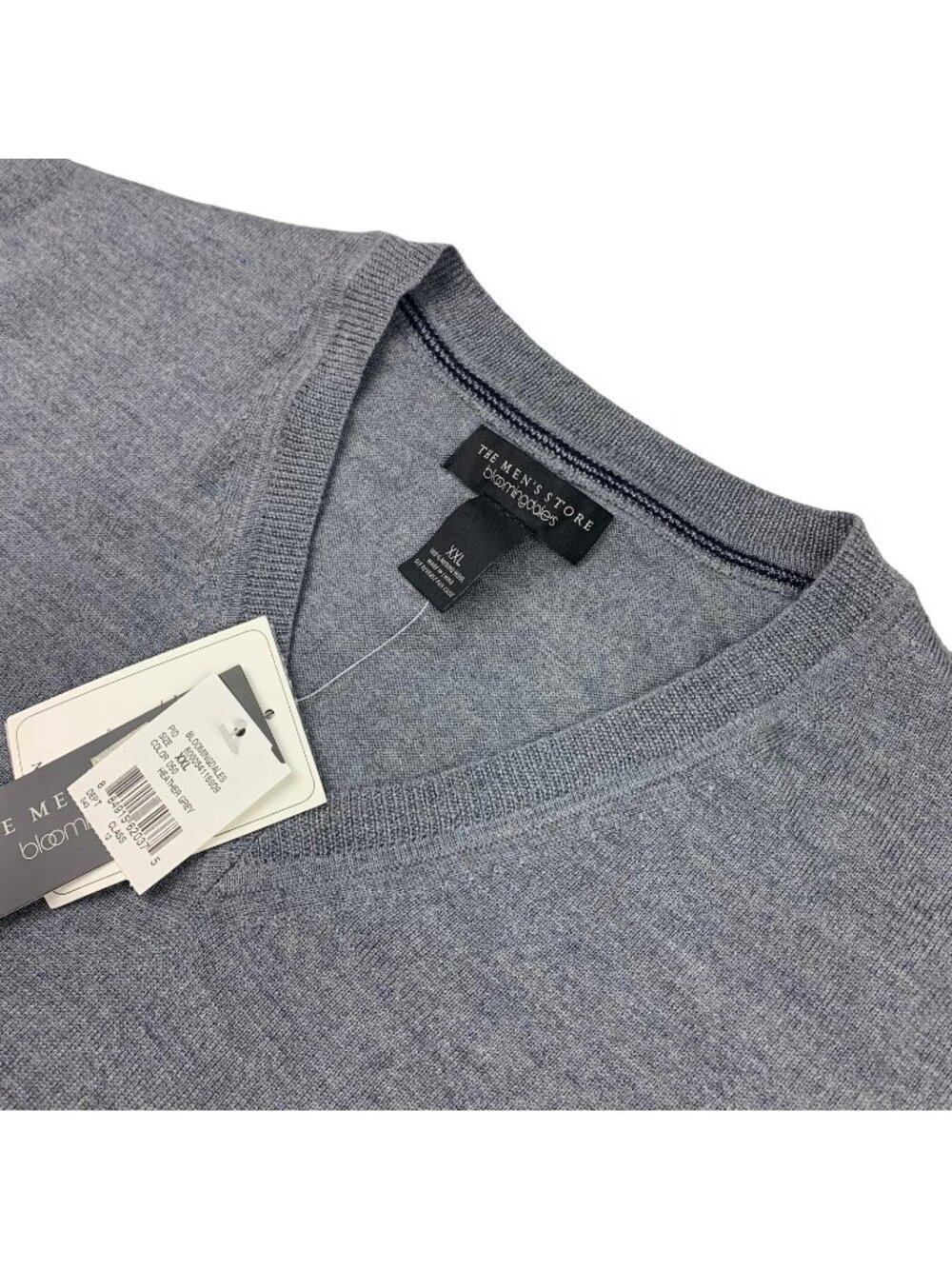 NEW Bloomingdale's Men's 100% Wool Knit V-Neck Pullover Sweater Gray • 2XL